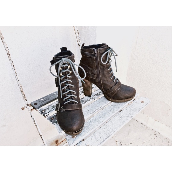 Matisse Shoes - Coconuts Brown Combat Laceup Booties